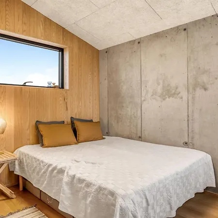 Tamina - 50m From The Sea By Interhome *